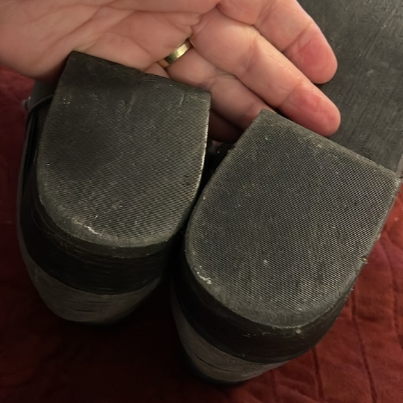 Women’s 9.5 ankle boots gray suede‎ feel. Side zipper lace up front for fit - Picture 6 of 8